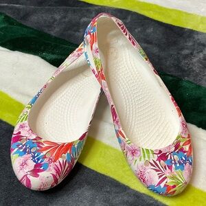 CROCS Colorful Floral Women's Flats Size 7